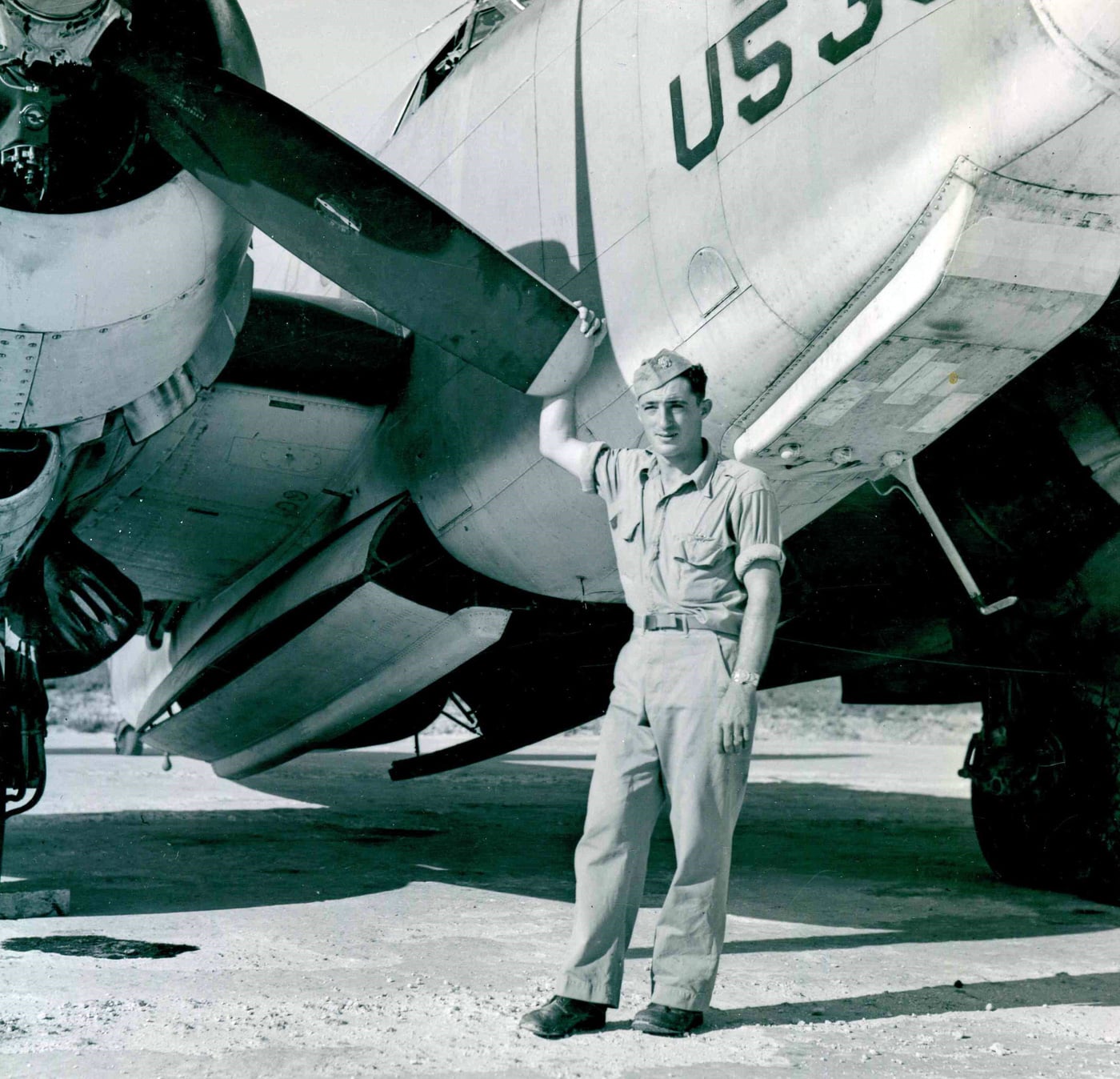 LT JG W G Gwinn PV-1 Ventura pilot who spotted the USS Indianapolis survivors