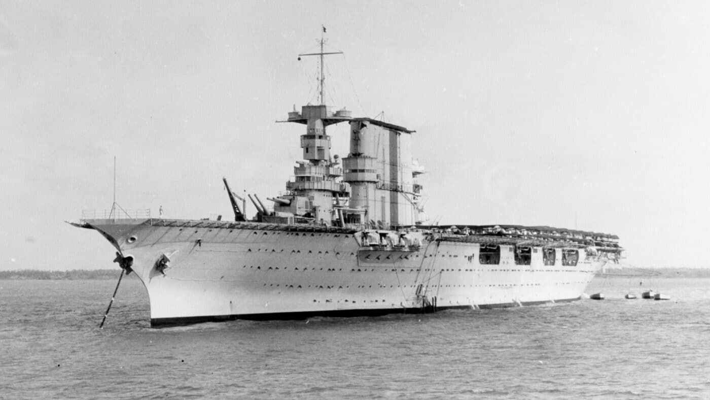 USS Saratoga CV-3 anchored in Hawaii
