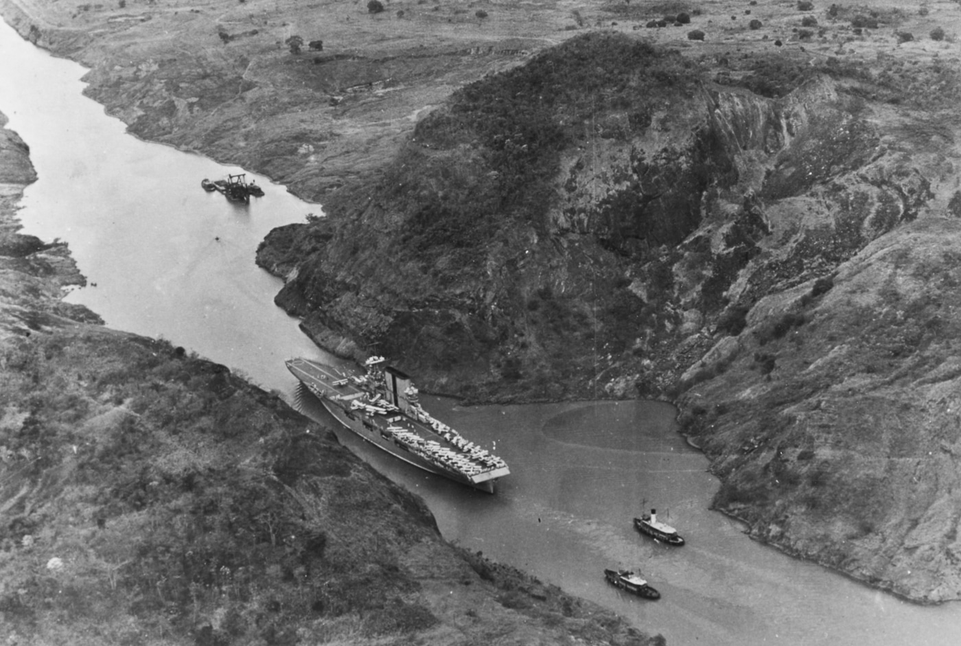 USS Saratoga transits the Panama Canal in 1930