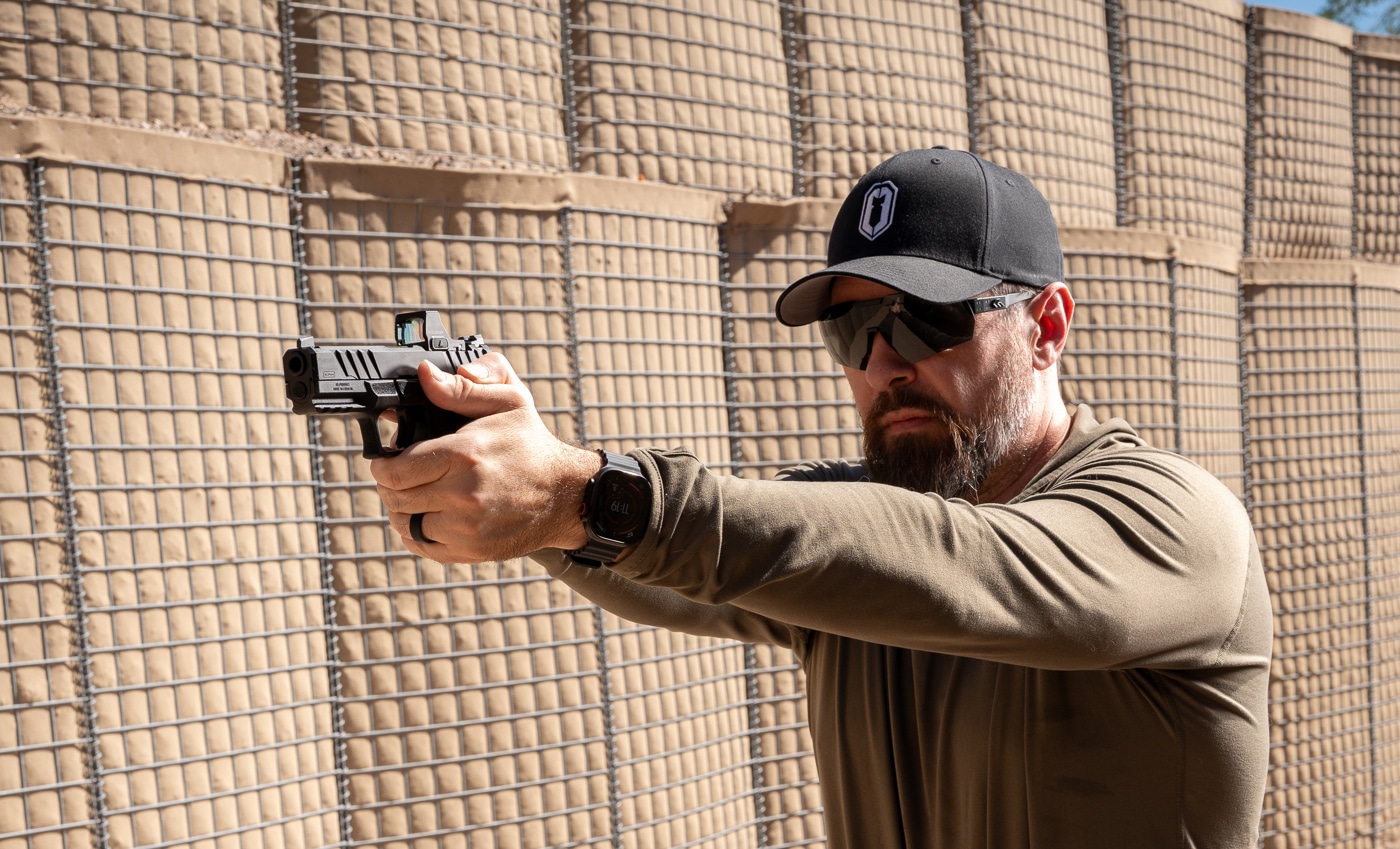 author shooting Echelon Alpha