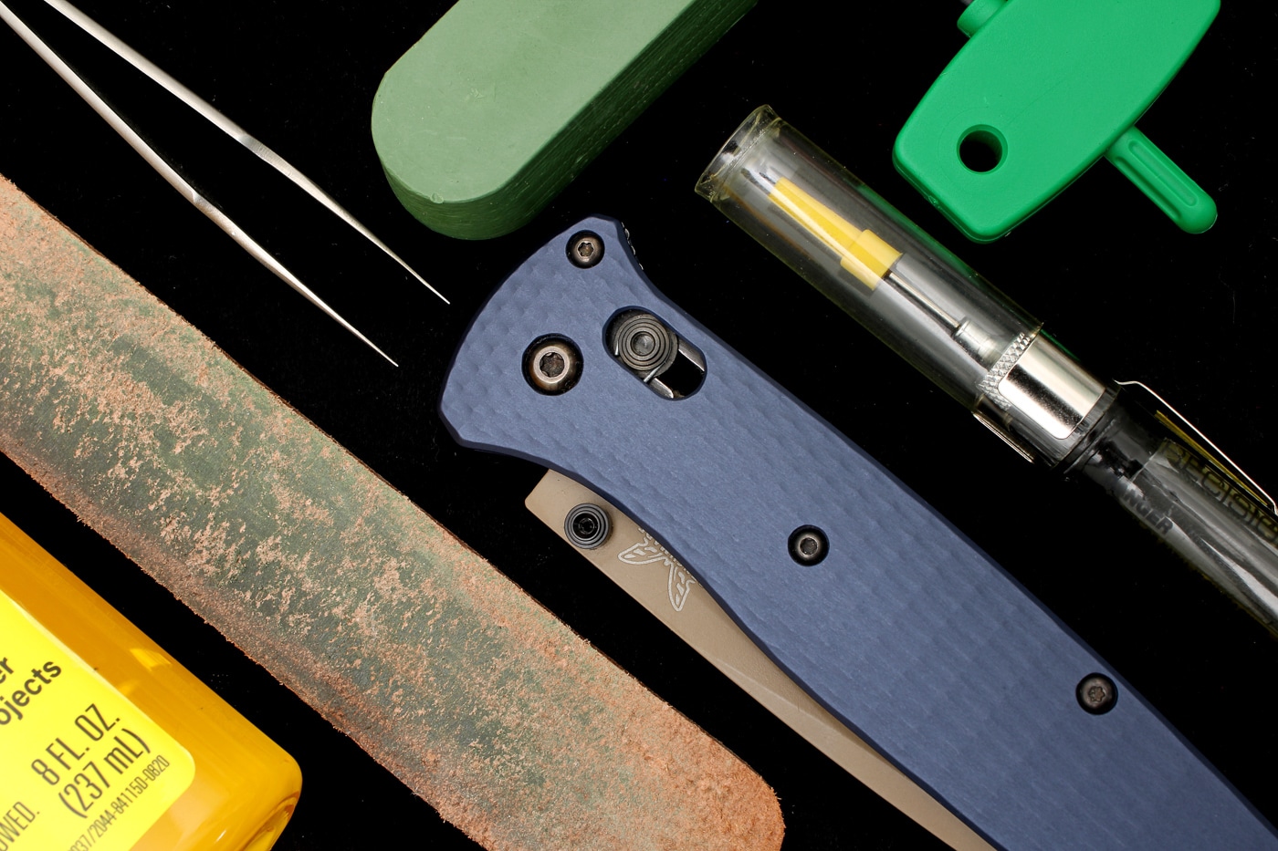 maintaining a folding knife