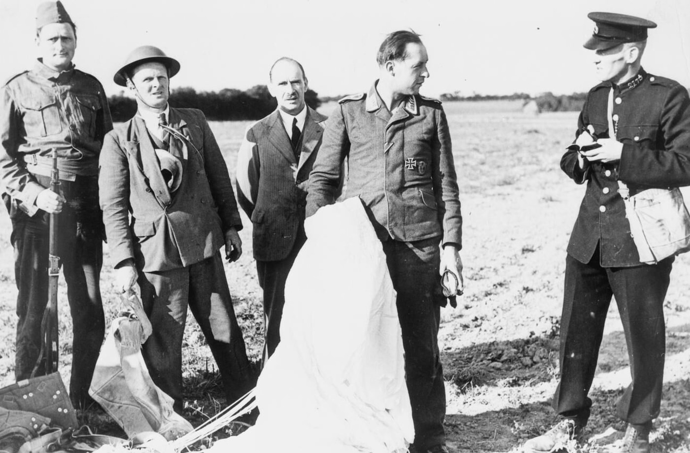German Luftwaffe bomber crewman captured by British Home Guard