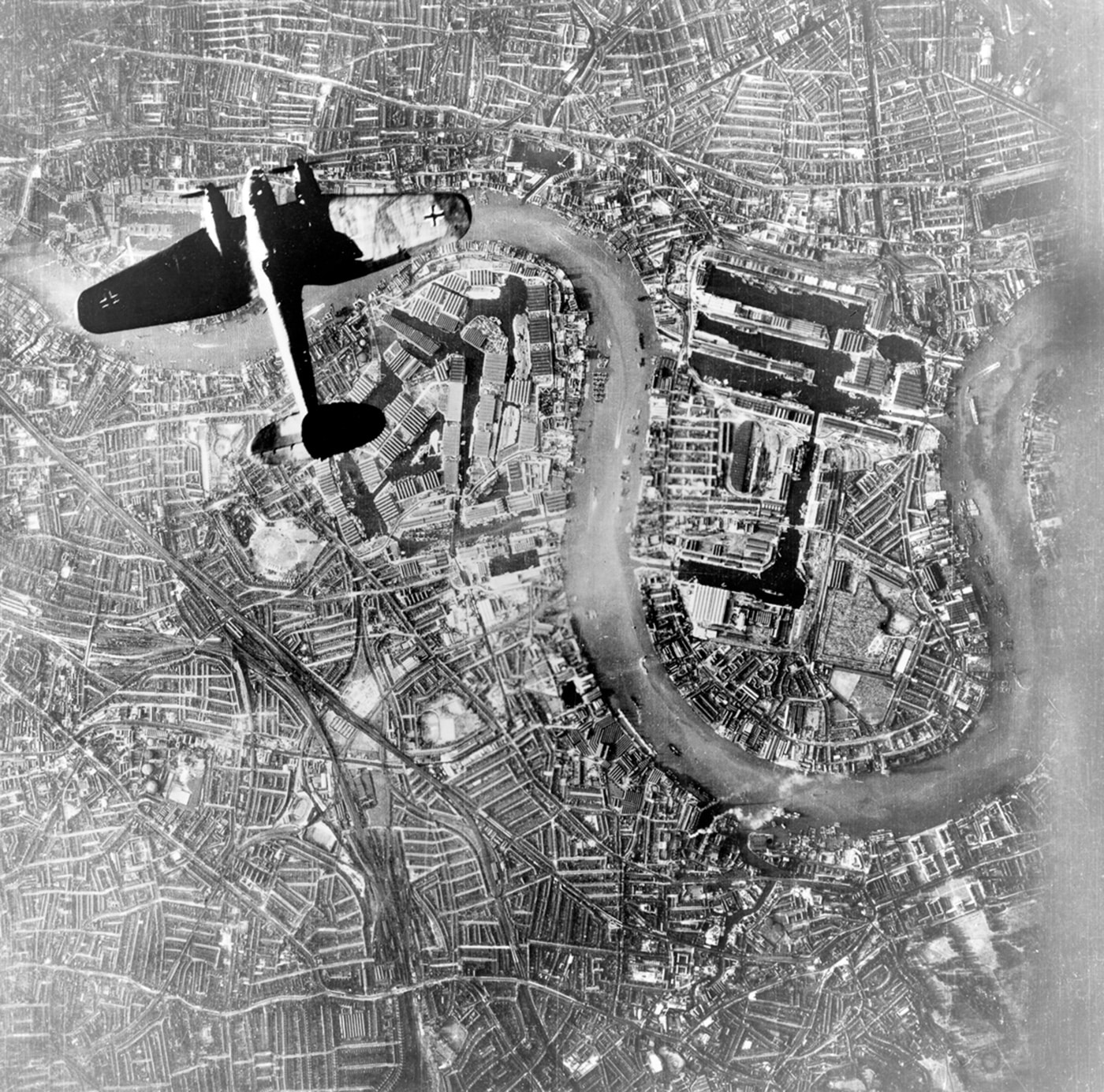Heinkel He 111 bomber over Wapping East London Battle of Britain