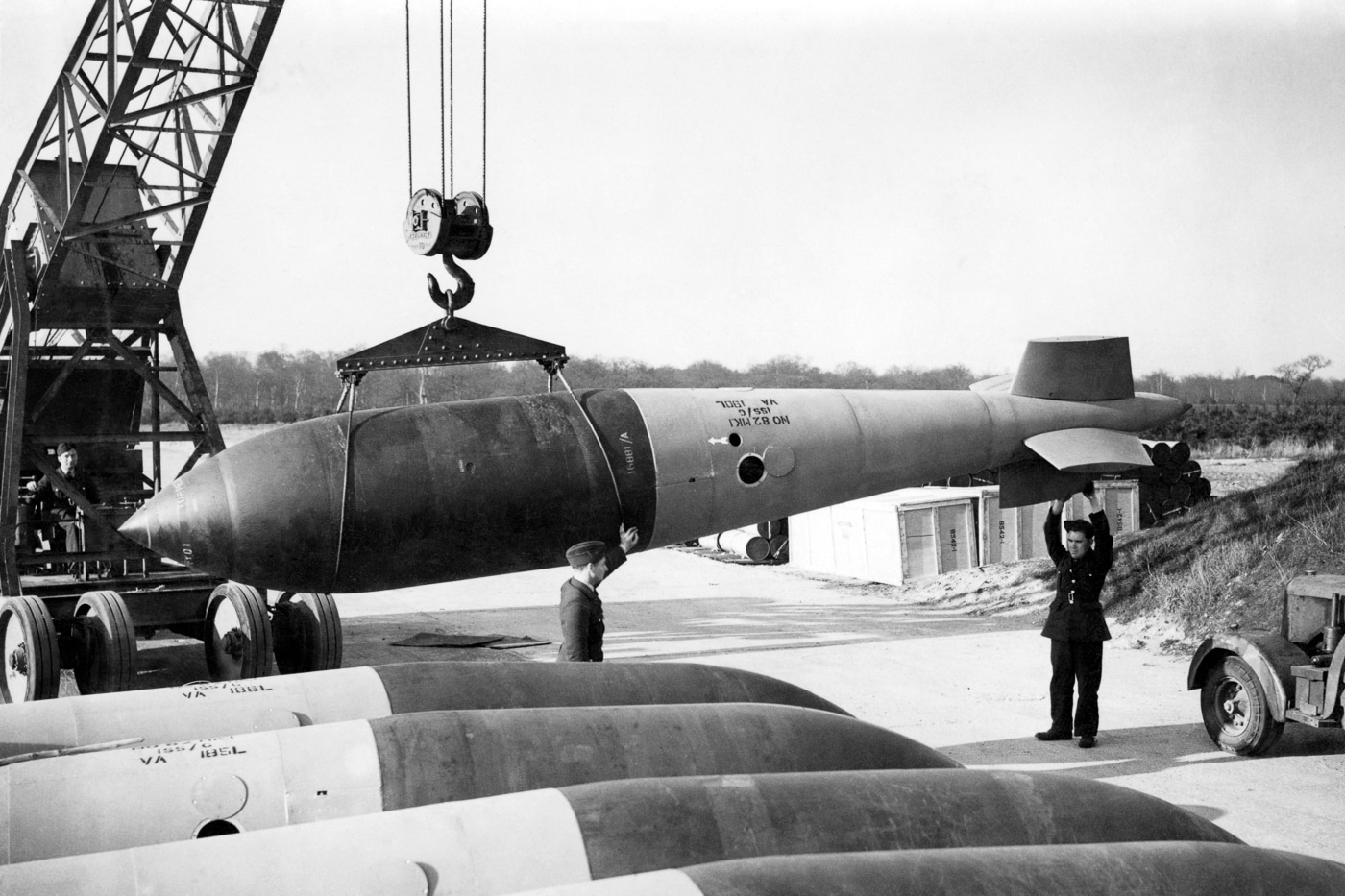 RAF handles Grand Slam bomb