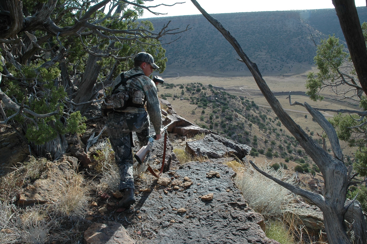 leading with your binocular when approaching a rim