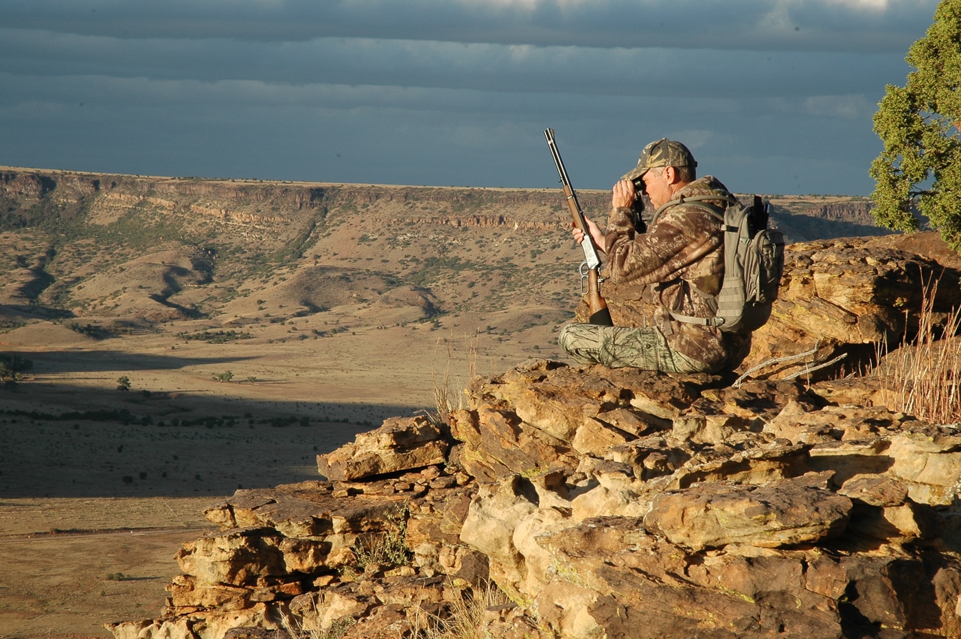 learning how to use binoculars in the field during a hunt