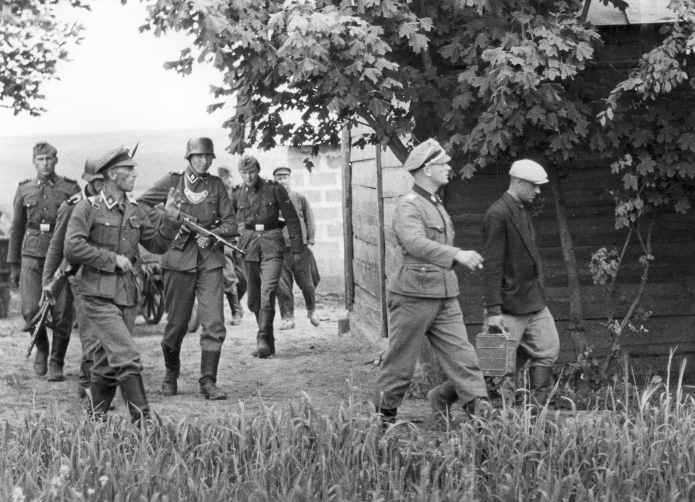 German SS troops search for Jews and other enemies in Eastern Europe