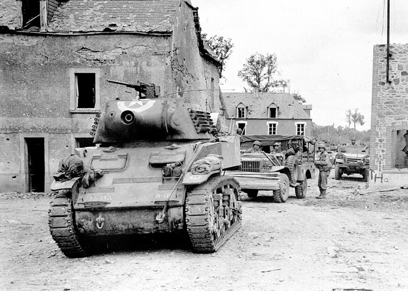 M8 self propelled howitzer in Europe during World War II