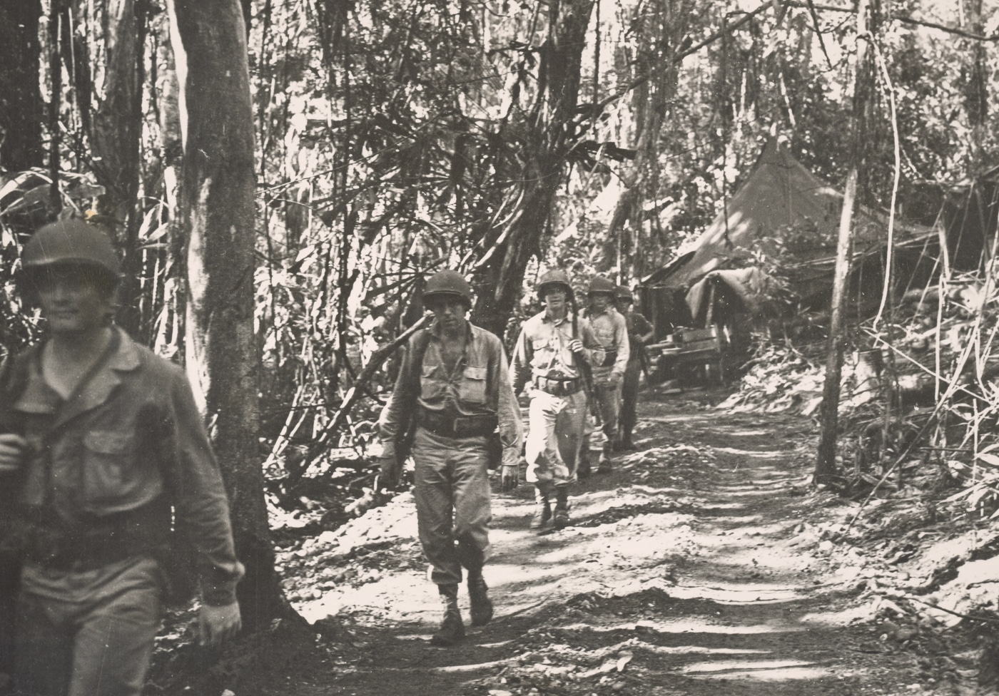 Marines move to the front lines on Guadalcanal