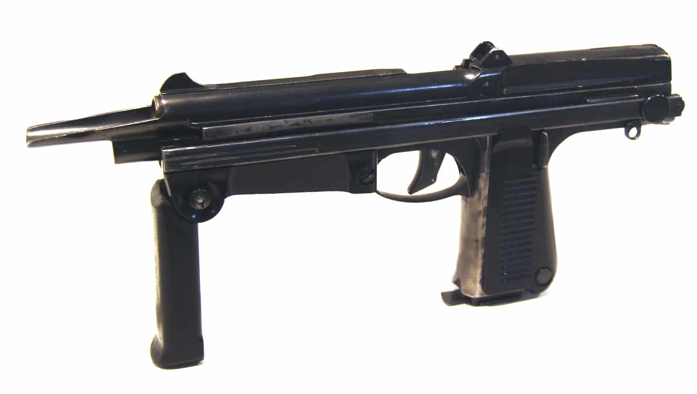 PM-63 muzzle protrusion to protect the soldier