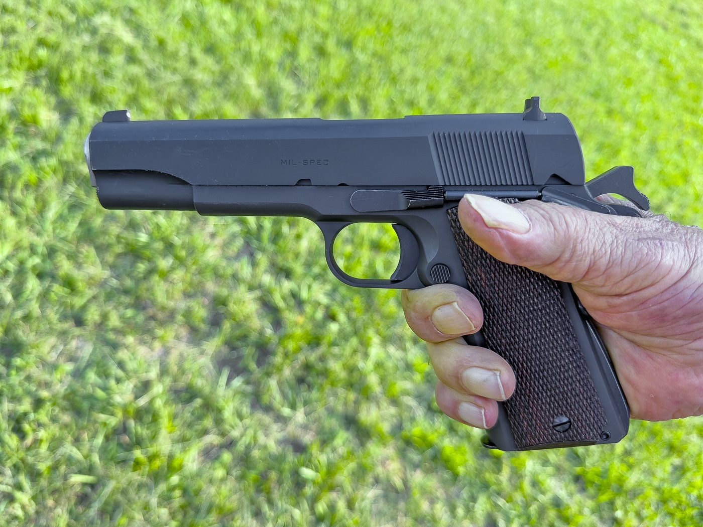 Springfield 1911 Mil Spec arched mainspring housing