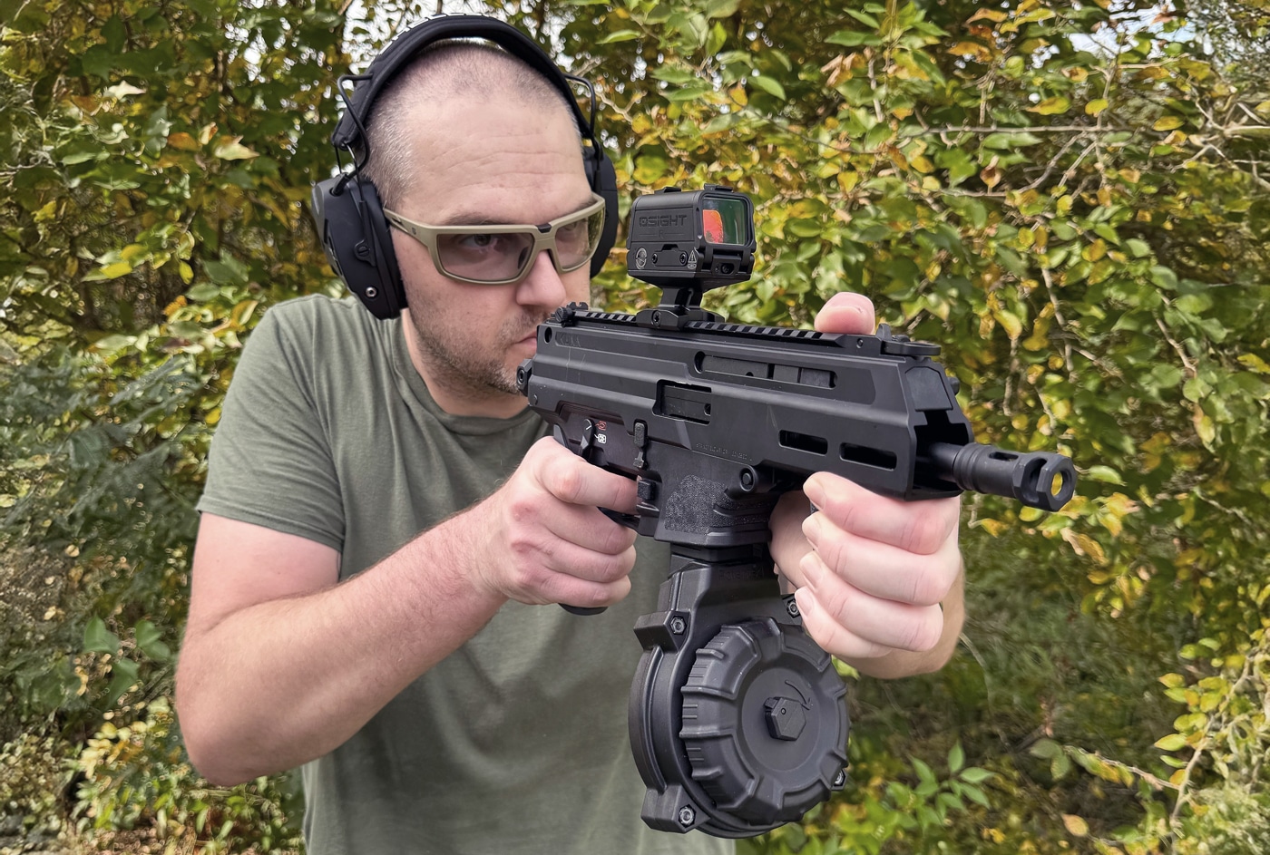 author shoots the Springfield Armory Kuna pistol using the Osight R red dot sight