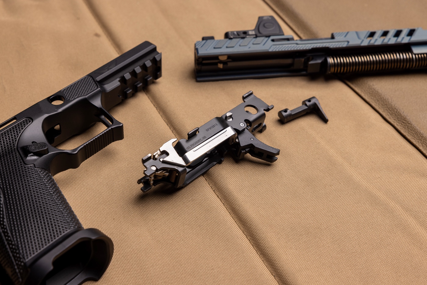 Springfield Armory Echelon COG with the Icarus grip module and slide