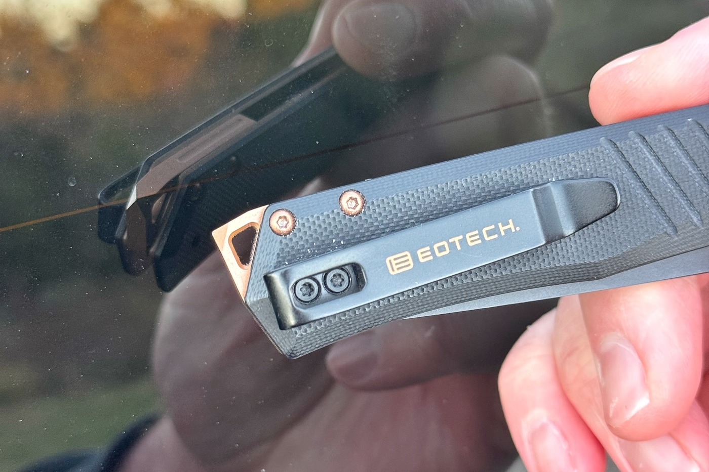 TEKTO F1 Alpha knife glass breaker