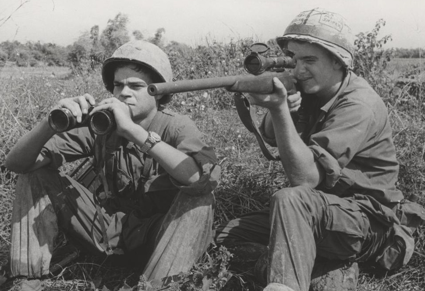 US Marine aims M40 sniper rifle during Operation Auburn in the Vietnam War