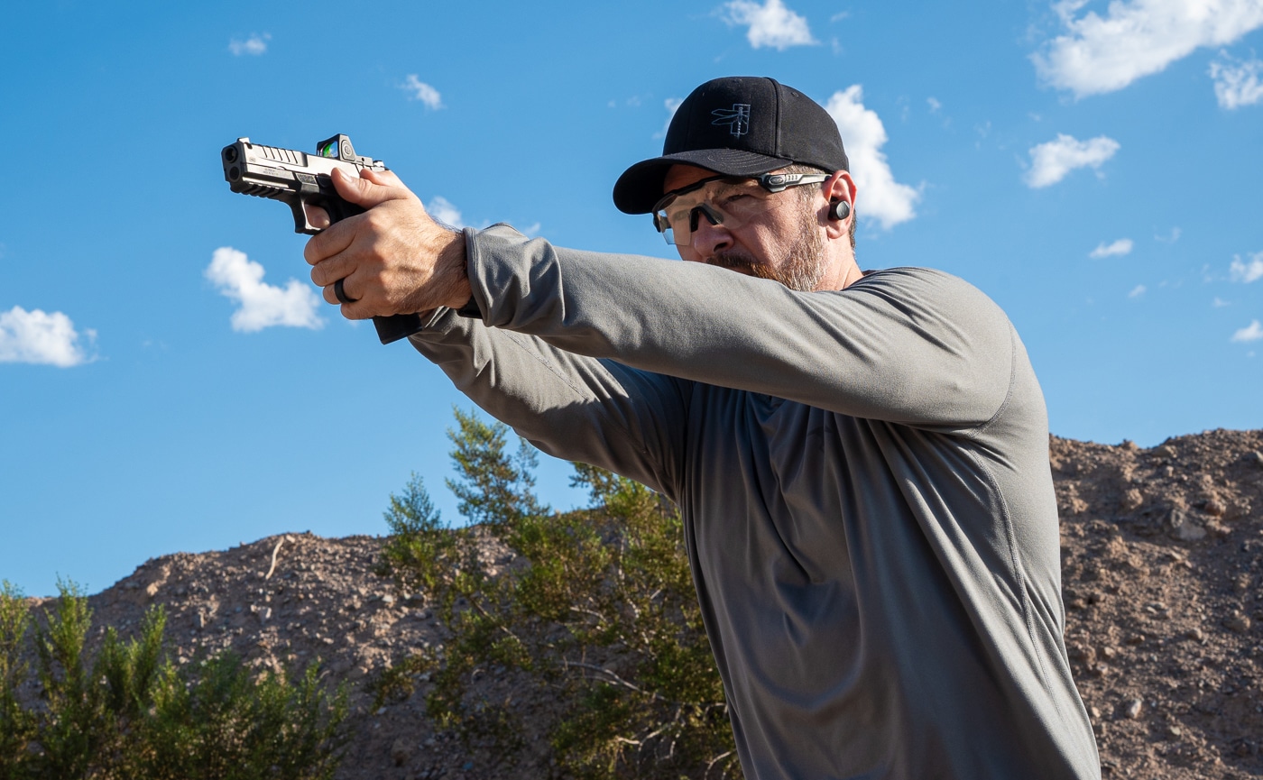 author Scott Conditt shooting the Echelon Pro Comp