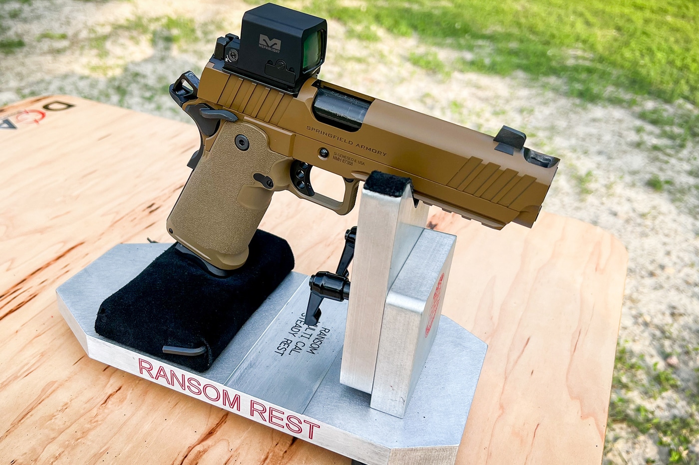 author used a Ransom to test the Meprolight MPO PRO F at an outdoor shooting range