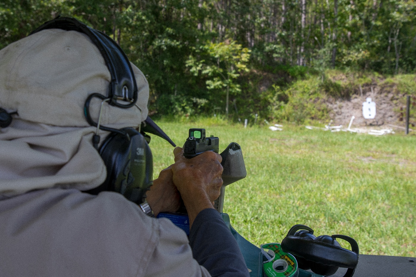 pocket sized Hellcat pistol shot accurately at 25 yards with careful aiming